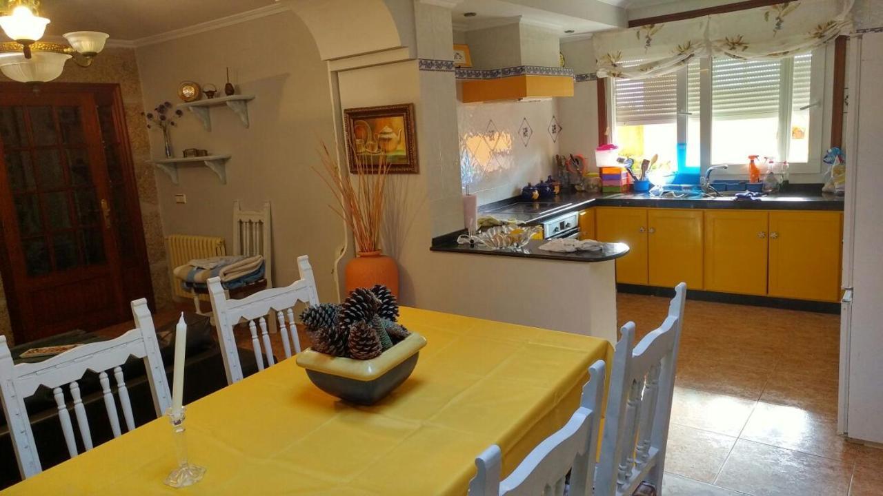 Apartamento Revolta Noalla  Buitenkant foto